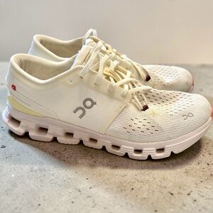 On Cloud X4 Ivory Sand Training/Running Shoe Women's
Size 9.5 Wide Authentic